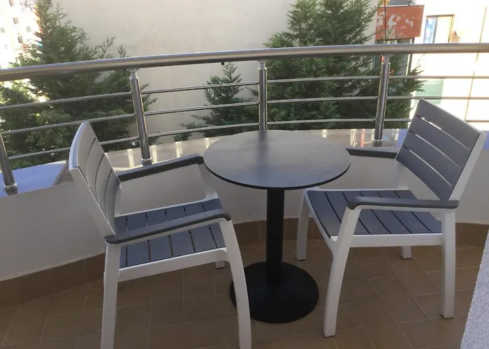 Kk Fafa Lägenhet Golem (Tirana)